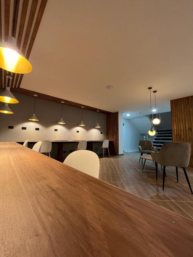 Hotel California City Medellin Ngoại thất bức ảnh