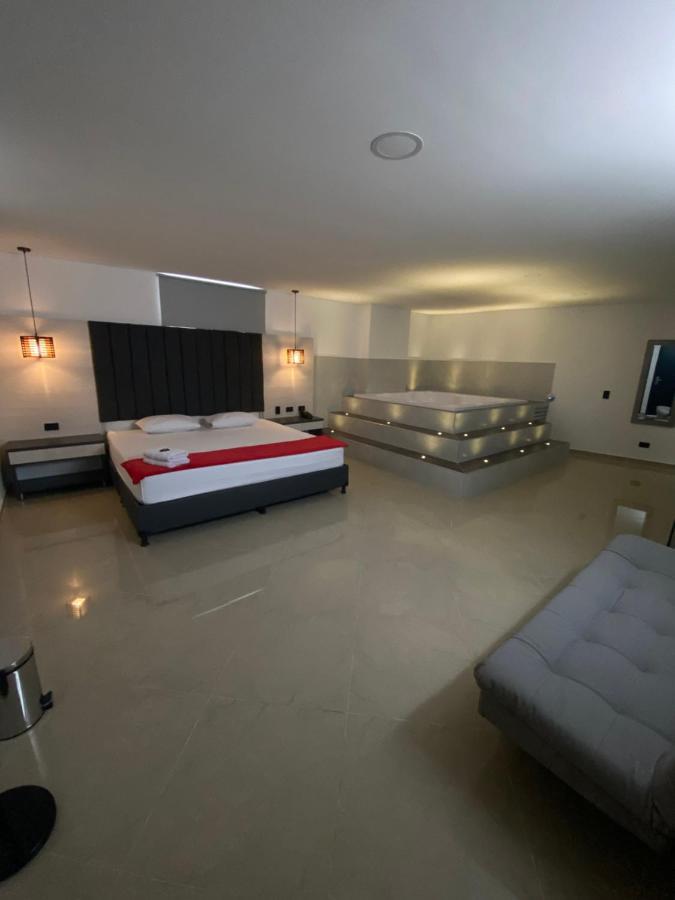 Hotel California City Medellin Ngoại thất bức ảnh
