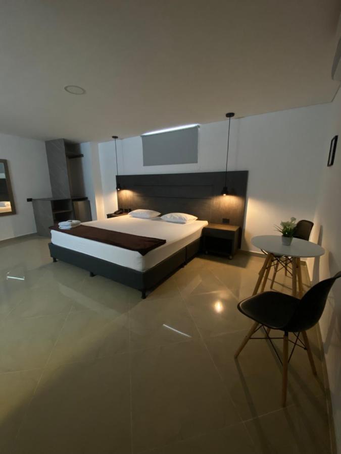 Hotel California City Medellin Ngoại thất bức ảnh