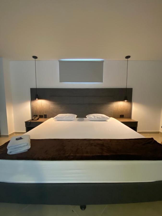 Hotel California City Medellin Ngoại thất bức ảnh