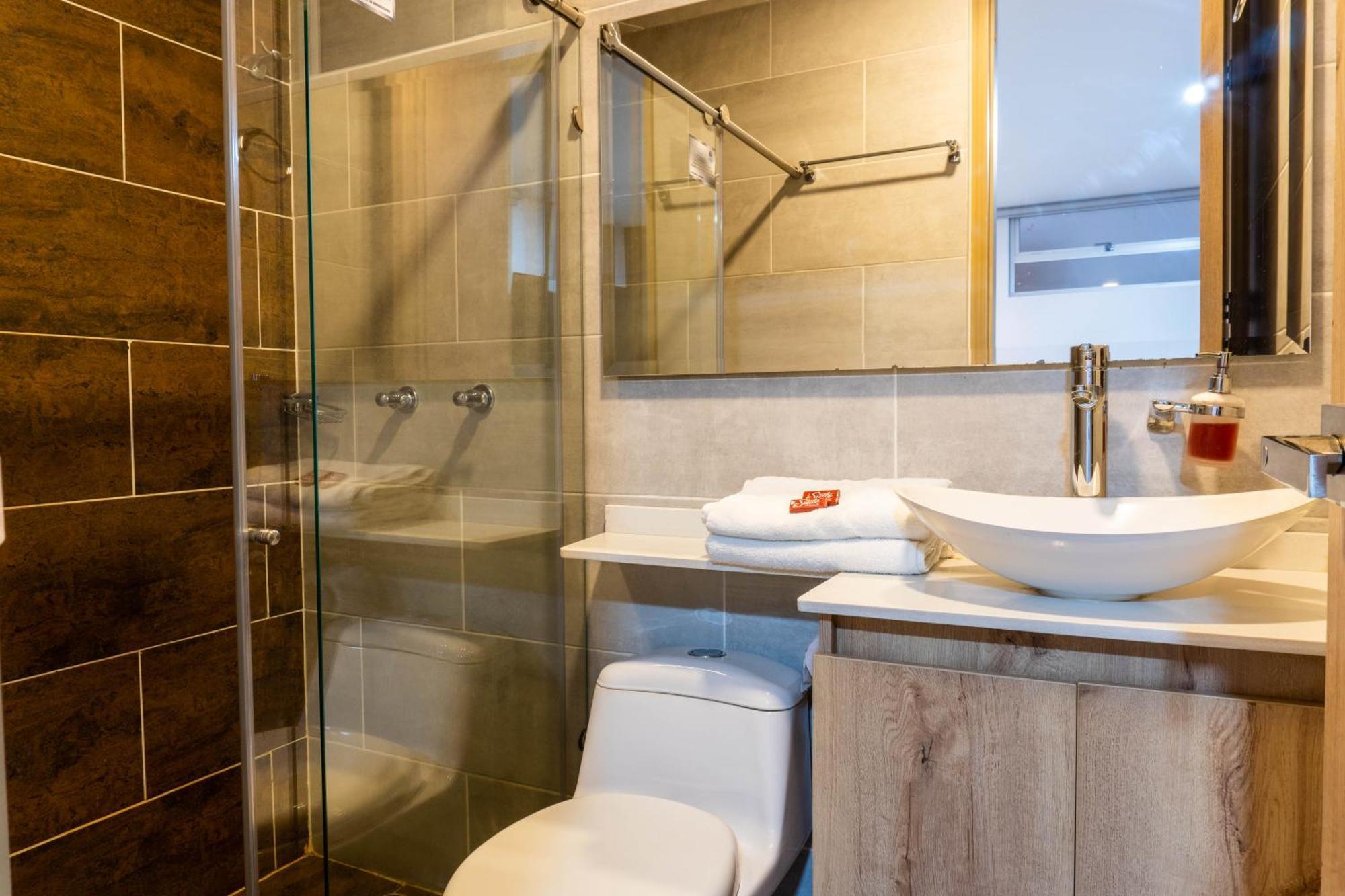 Hotel California City Medellin Ngoại thất bức ảnh